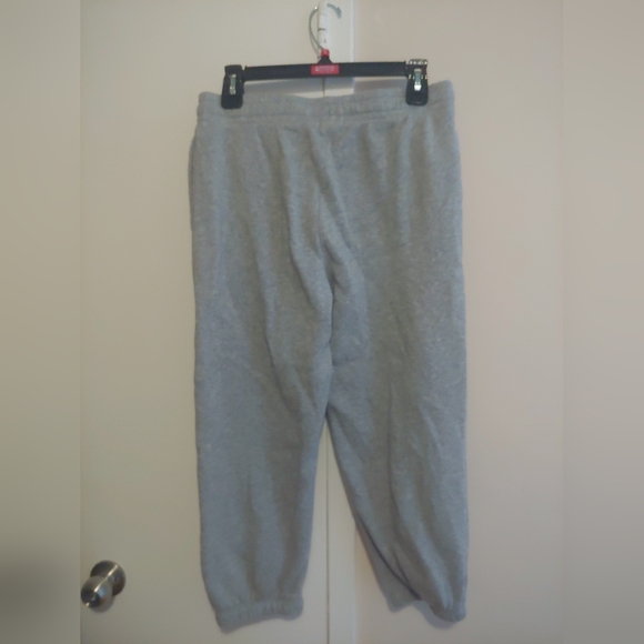 Grey Capri Drawstring Sweatpants - Picture 2 of 3